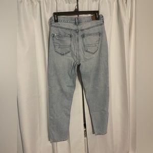American Eagle Mom Jean